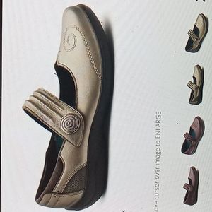 NEW PADDERS "POEM" MARY JANE LEATHER COMFORT SHOES WOMENS 6 EEE WIDE SILVER